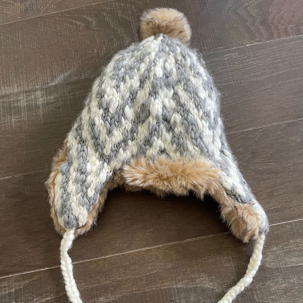 American Eagle Outfitters beanie